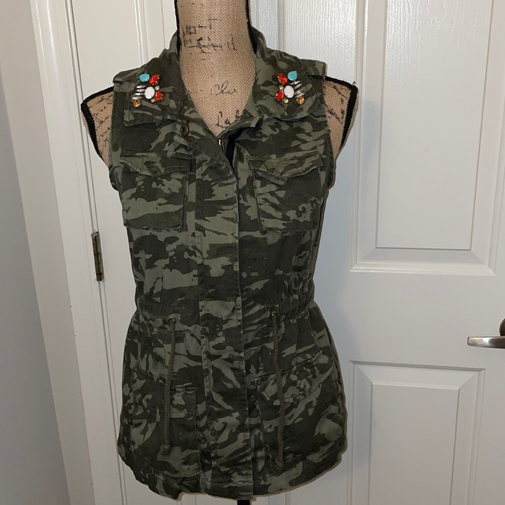 DECREE rhinestone/gem camo army green button vest